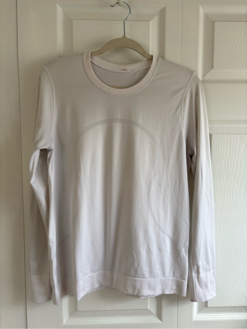 Lululemon Swiftly Tech Long Sleeve Shirt Top M White Grey Stripe Yoga Pilates